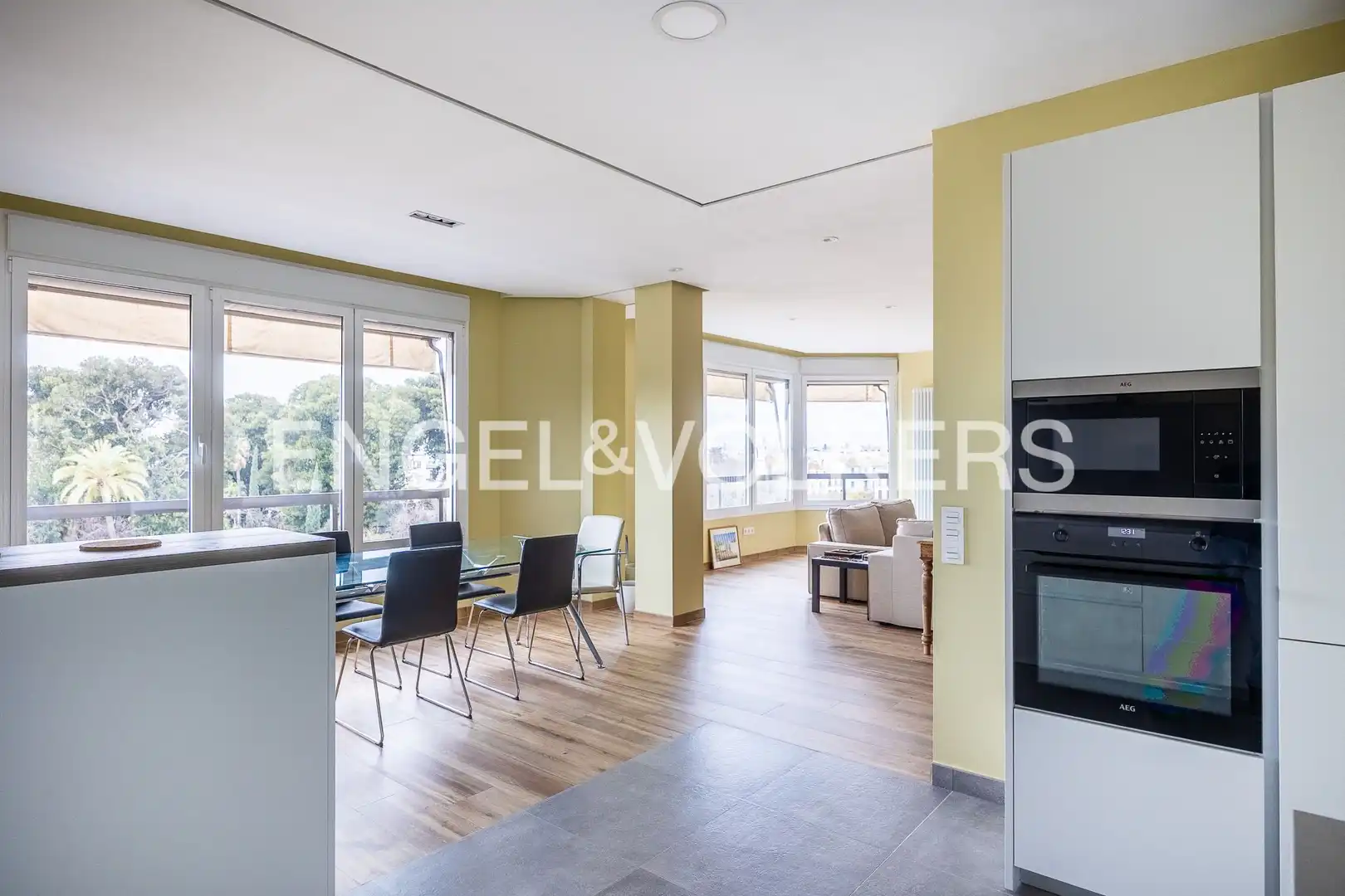 Sala de estar de Piso en venta en Sevilla con Aire acondicionado y Calefacción