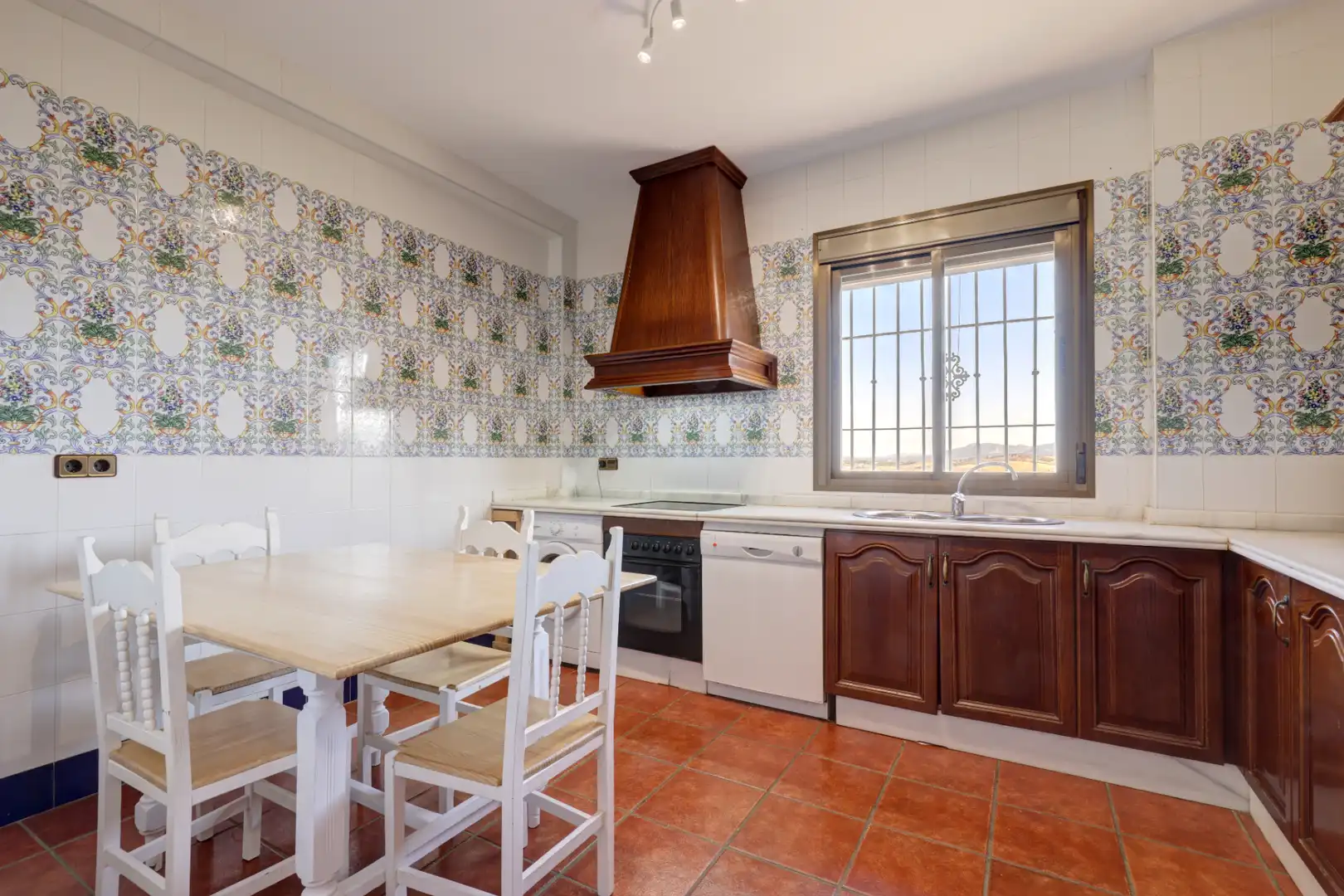 Kitchen of Country homes for sale in Ronda  with Private garden, Terrace and Swimming Pool