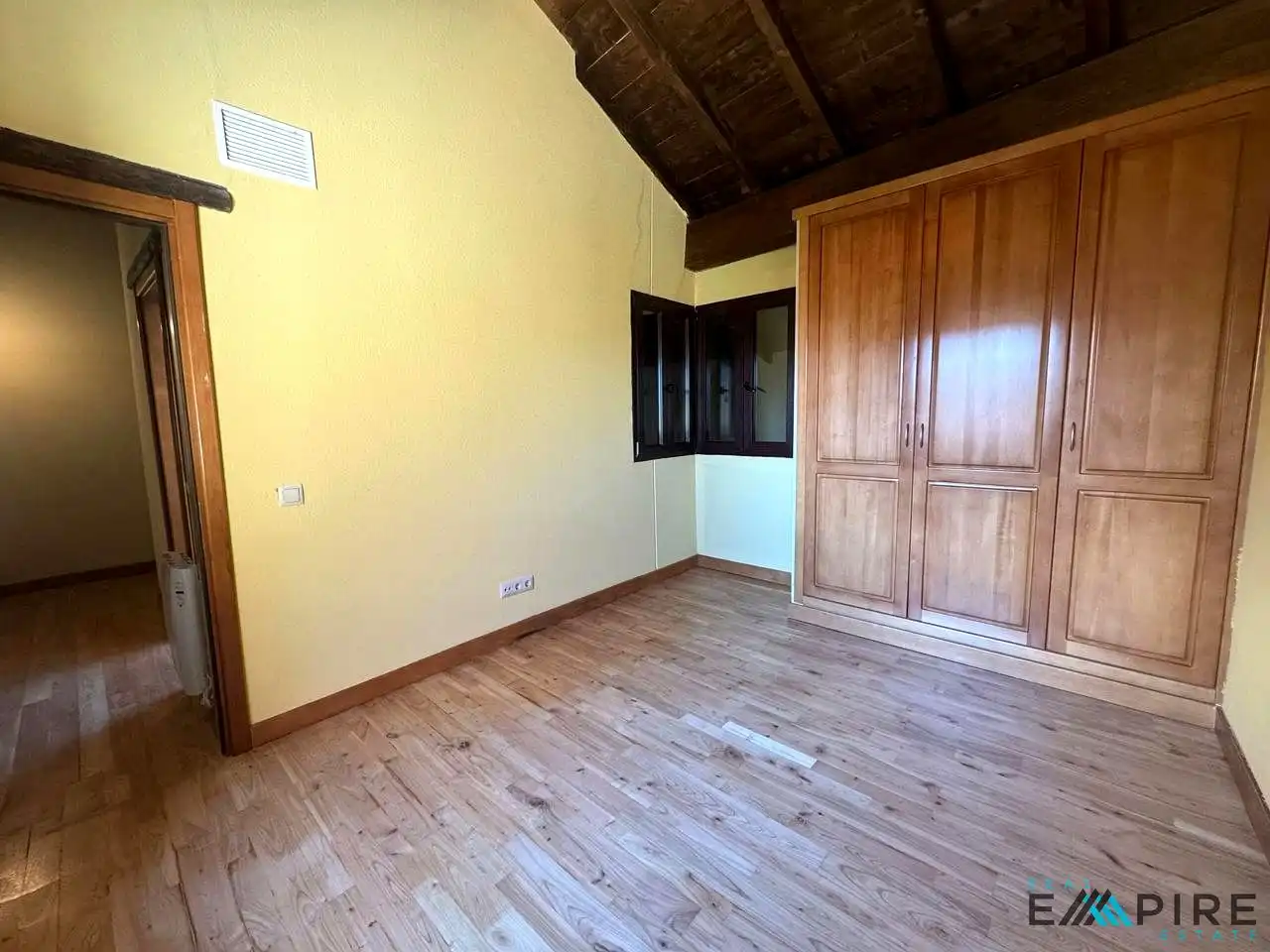 Dormitori de Casa adosada de lloguer en Ortigosa del Monte amb Calefacció