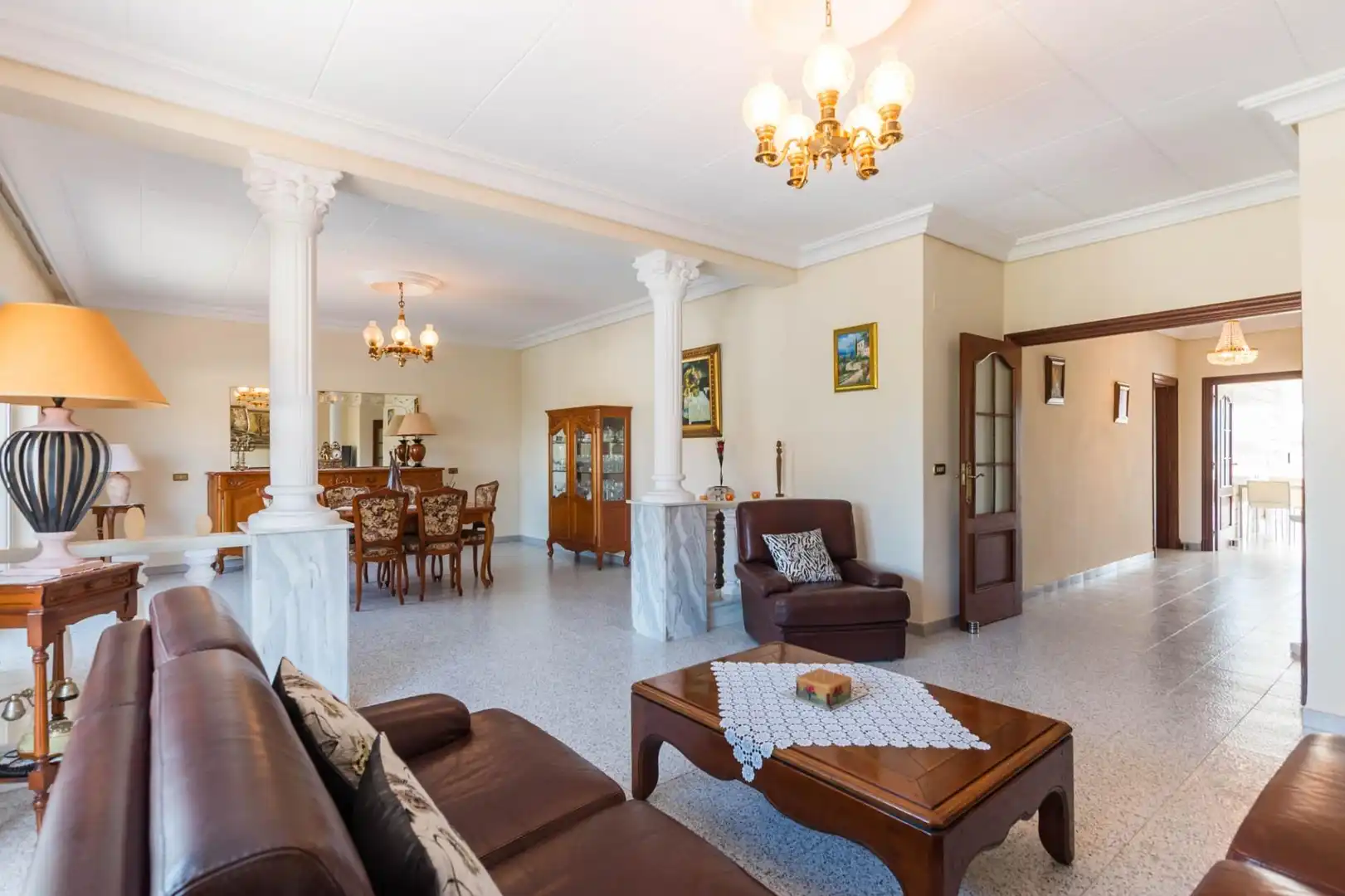 Sala d'estar de Casa o xalet en venda en Murcia amb Jardí privat, Terrassa i Moblat