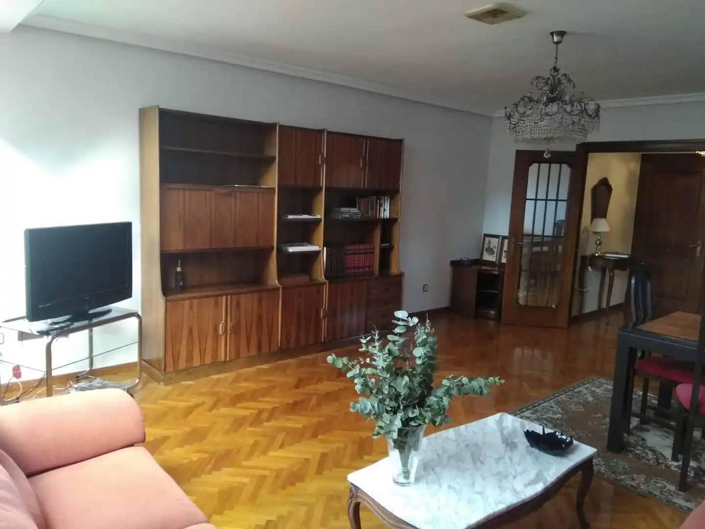 Wohnung zur Miete in Calle Uría, 40, Salesas - Foncalada - Campoamor