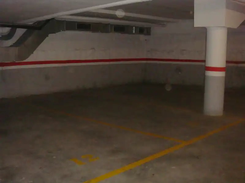 Parking with lift for sale in C/ Aries, imagen 9