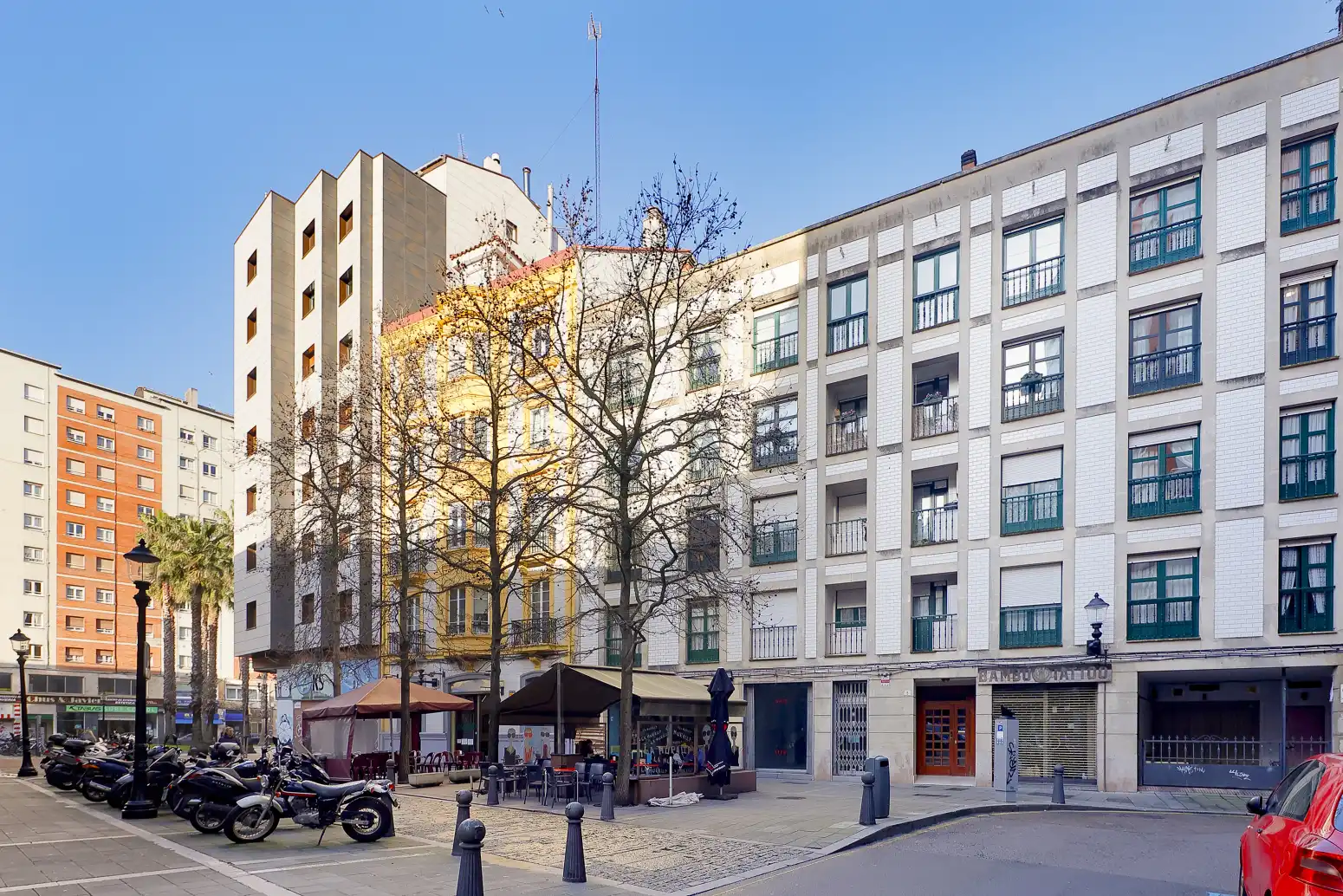 Vista exterior de Garatge en venda en Gijón 