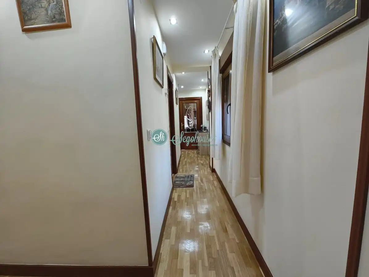 Flat for sale in Segovia  with Air Conditioner, Heating and Balcony
