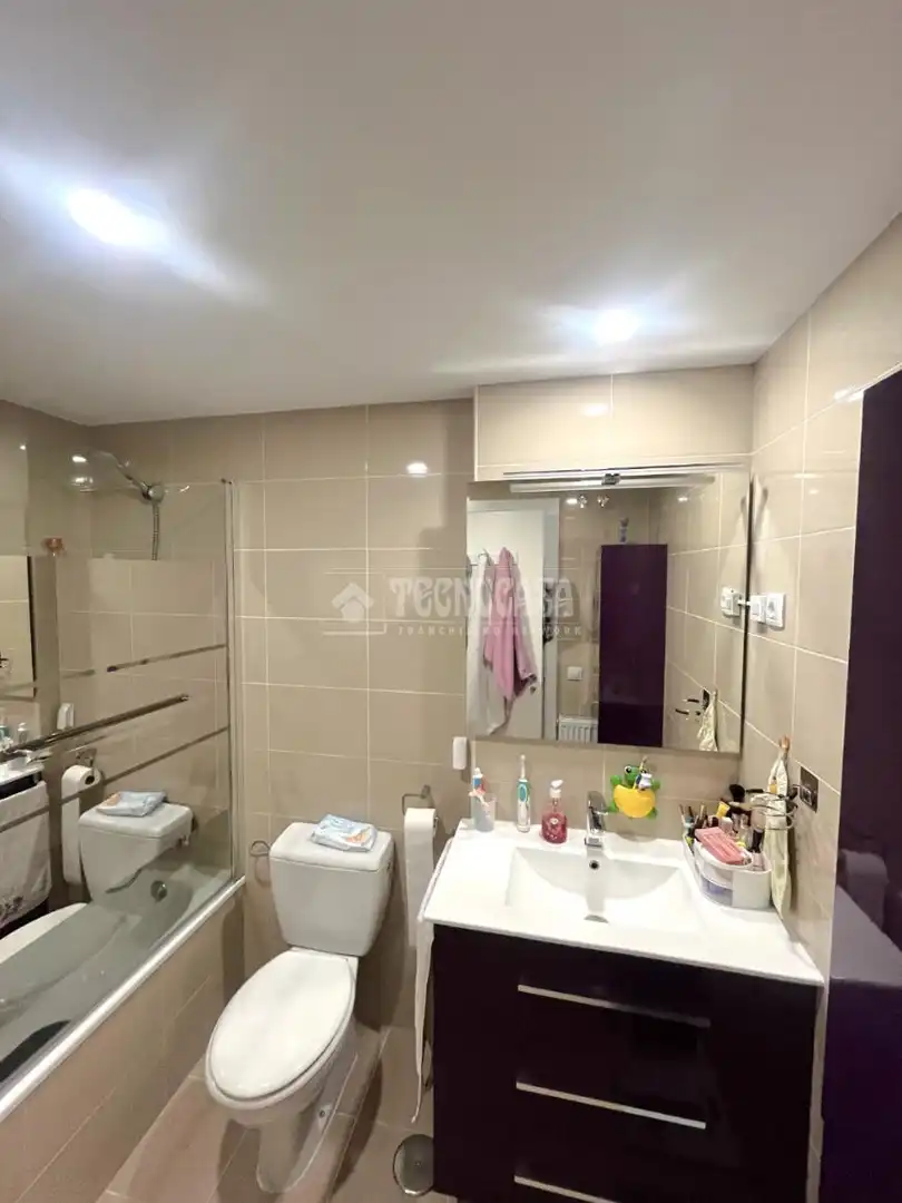 Bathroom of Flat for sale in Villalbilla  with Air Conditioner