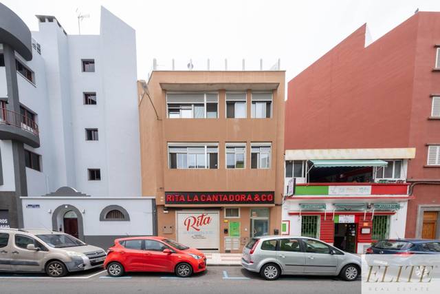 Local comercial en Venta en Calle MENENDEZ Y PELAYO en Alcaravaneras