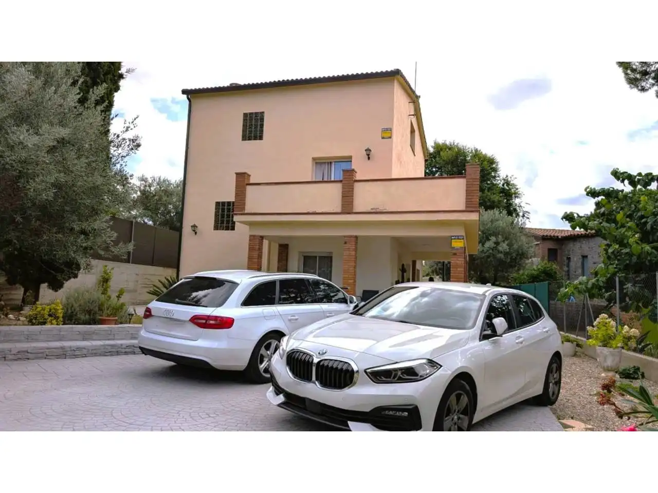Aparcament de Casa o xalet en venda en Viladecavalls amb Aire condicionat, Calefacció i Jardí privat