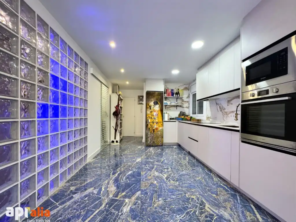 Cuina de Apartament en venda en Lloret de Mar amb Aire condicionat, Calefacció i Forn