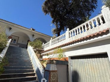 Casa rústica con piscina en venta en Periurbano Este - Campiña