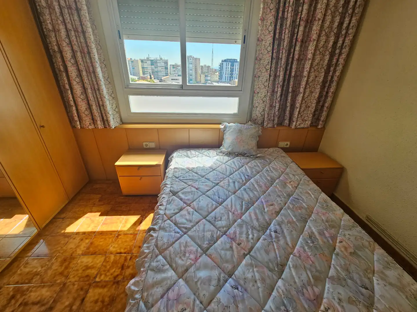 Bedroom of Flat for sale in Sabadell  with Air Conditioner, Heating and Oven