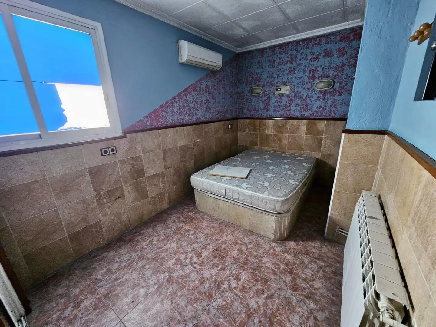 Schlafzimmer von Gebäude zum Verkauf in Tordera