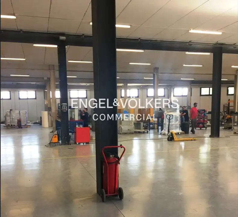 Fabrikhallen zur Miete in Santa Perpètua de Mogoda