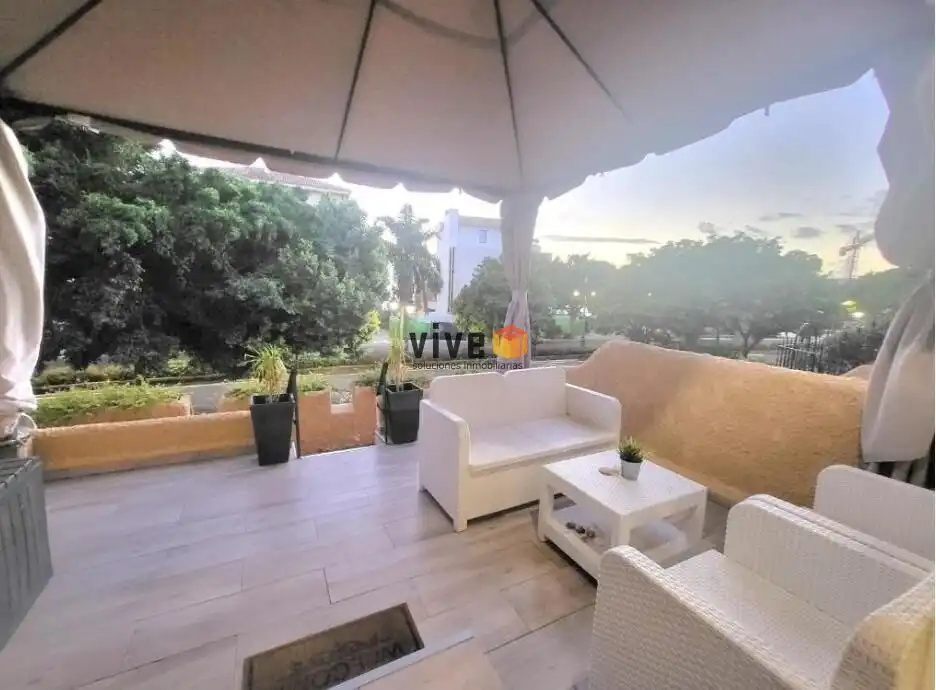 Terraza de Casa o chalet en venta en Estepona con Aire acondicionado, Jardín privado y Terraza