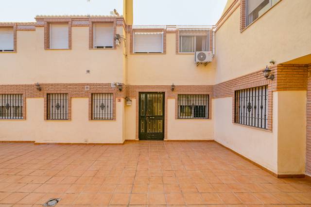 Piso en Venta en Calle María Auxiliadora en Las Flores - Huerta