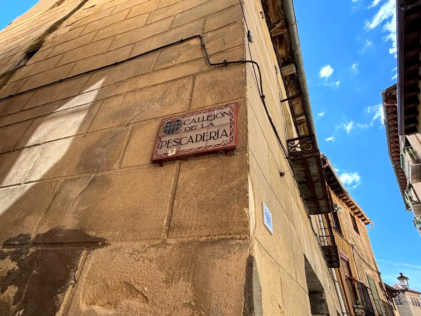 Außenansicht von Gebäude zum Verkauf in Segovia