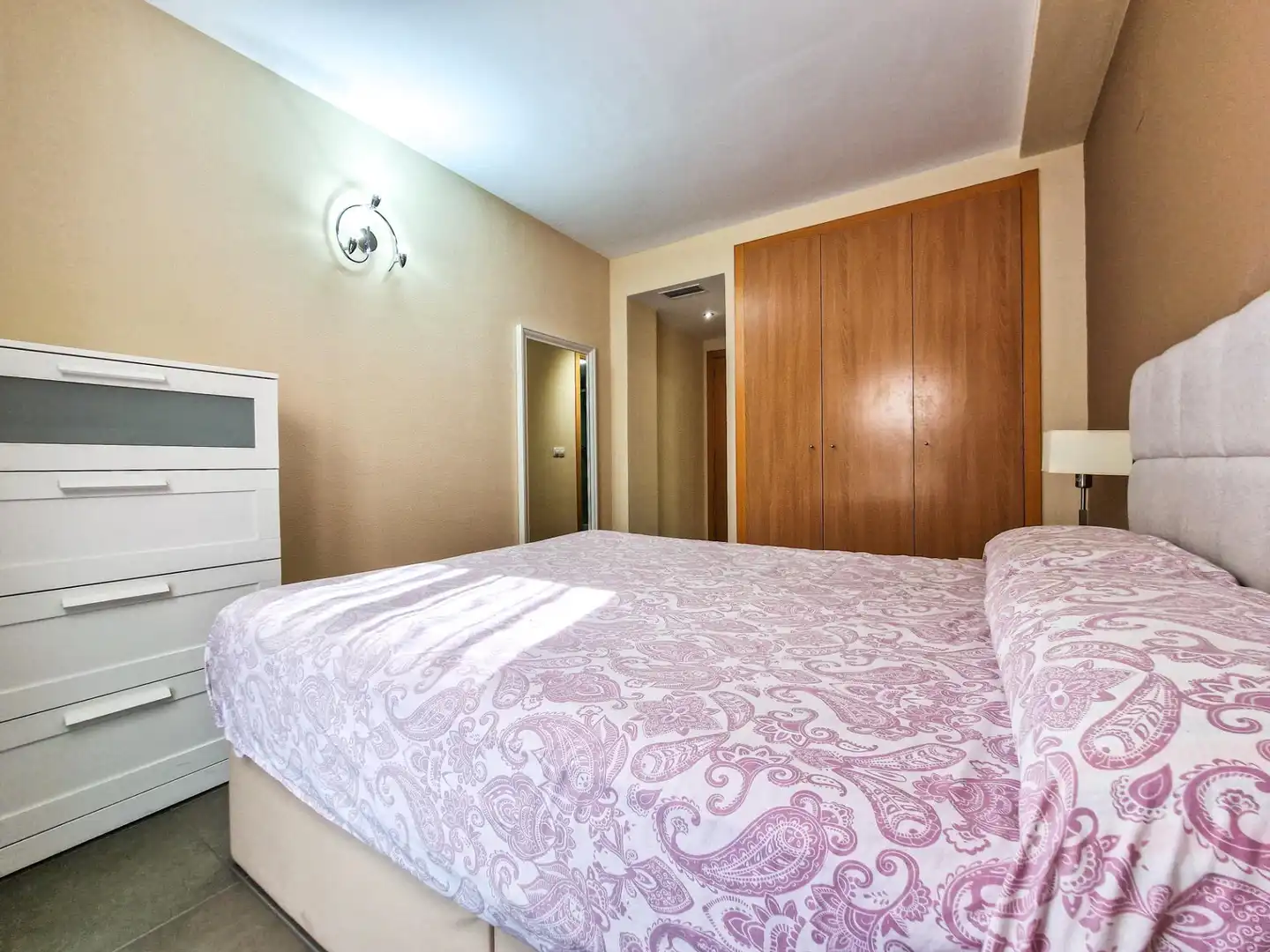 Habitación de Piso en venta en Elche / Elx con Aire acondicionado, Calefacción y Jardín privado