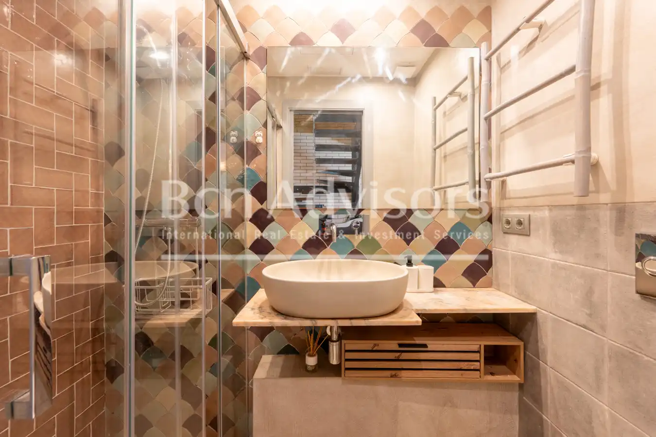 Bathroom of Duplexes for sale in Barcelona  with Air Conditioner, Heating and Parquet flooring