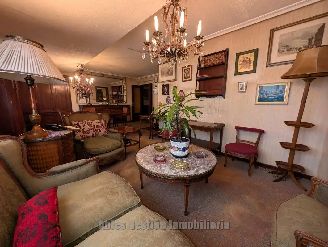 Wohnzimmer von Dachboden zum Verkauf in Oviedo  mit Terrasse