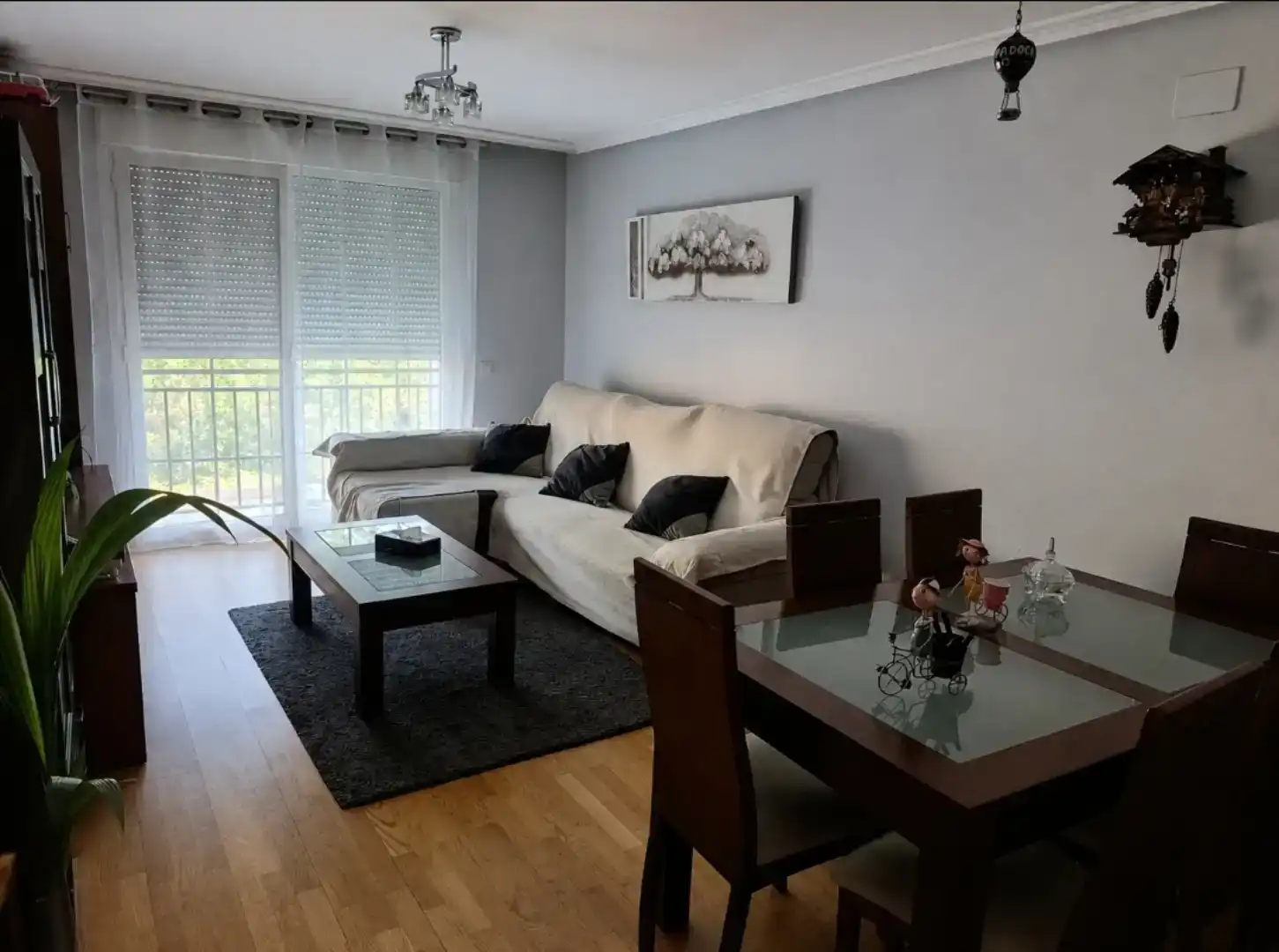 Sala d'estar de Pis de lloguer en Ávila amb Parquet, Traster i Piscina
