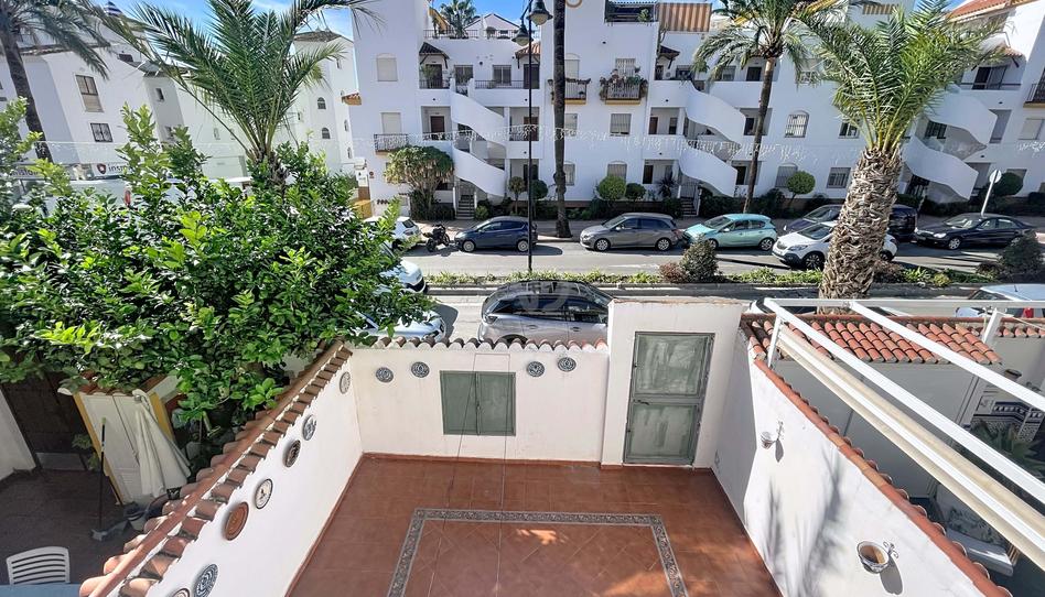 Foto 1 de Casa adosada en venda a Las Palmeras, 72, Parque de la Paloma, Málaga