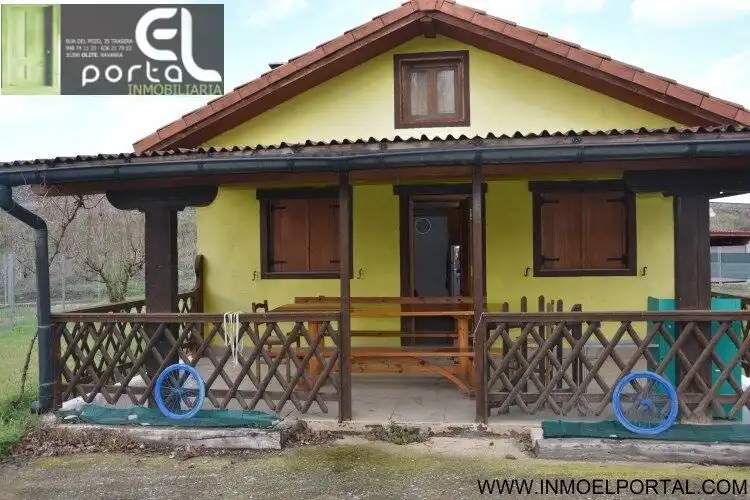 Vista exterior de Casa o xalet en venda en Marcilla
