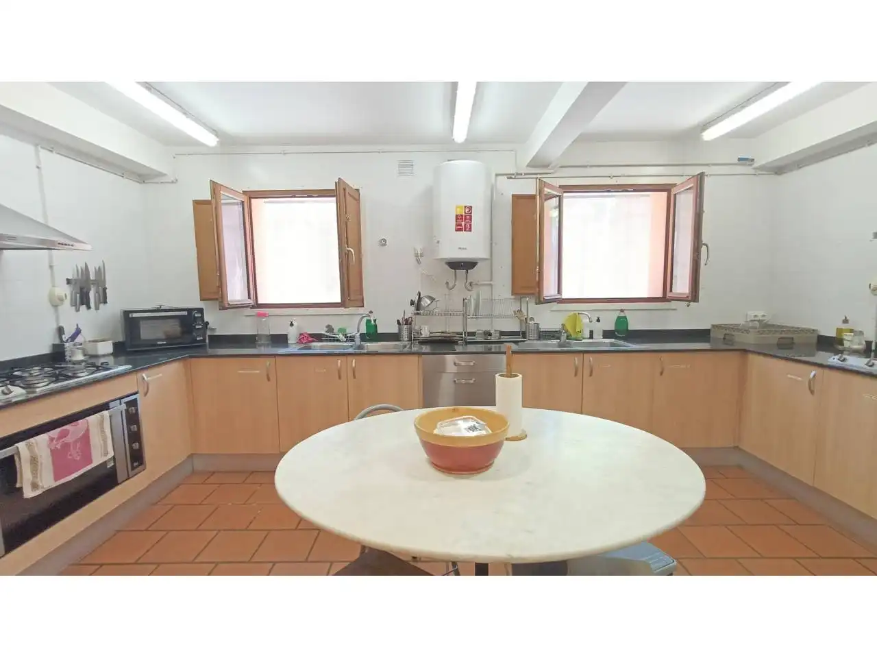 Kitchen of Apartments for sale in Saldes  with Heating