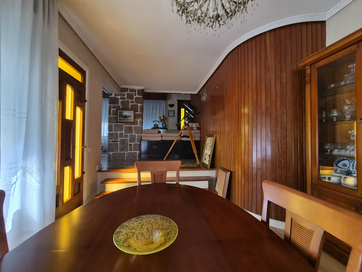 Comedor de Casa o chalet en venta en Oleiros con Calefacción, Jardín privado y Parquet