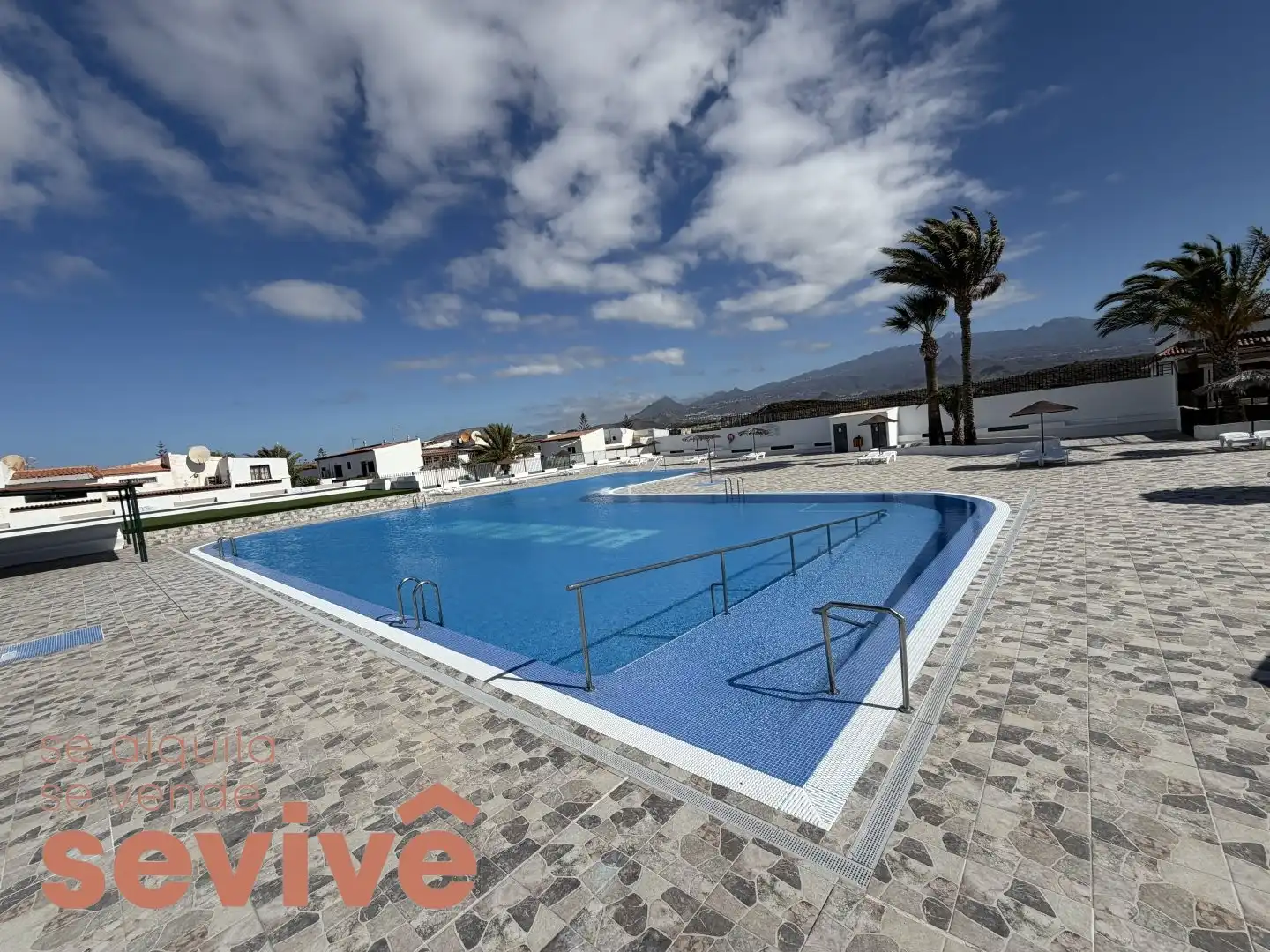 Piscina de Pis en venda en Arona amb Aire condicionat, Terrassa i Piscina