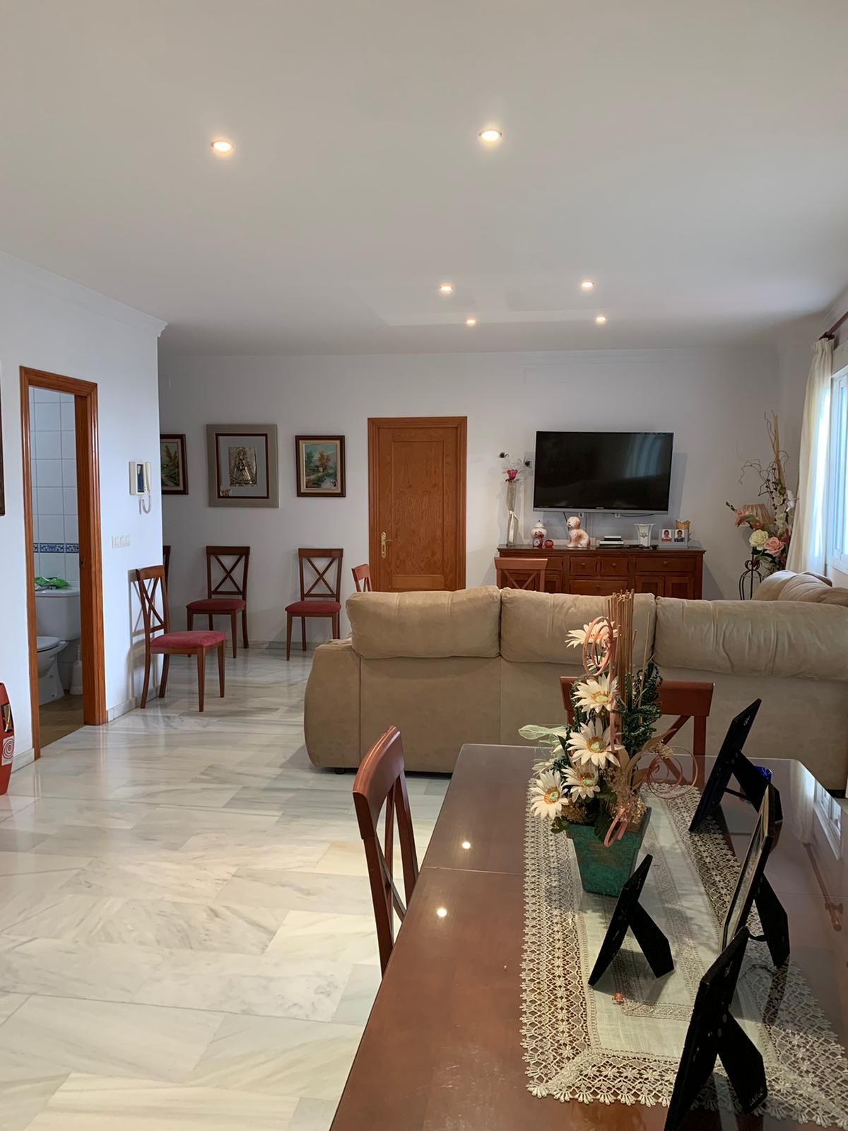 Sala d'estar de Pis en venda en Villaverde del Río amb Terrassa i Balcó