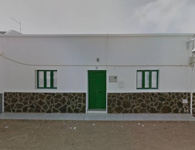 Casa adosada en Venta en C/ Punta de La Sonda en La Graciosa