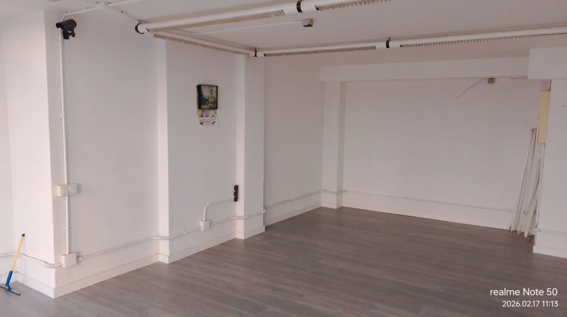 Local de lloguer a Avinguda de l'Anselm de Riu, 37, Singuerlín