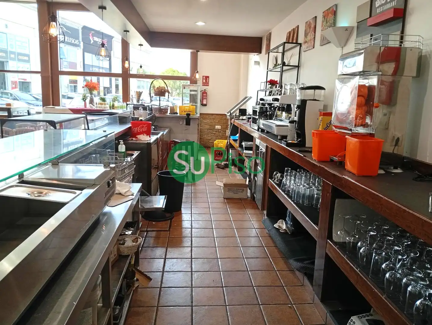 Local en venda a Avenida de los Metales, 40, Estación - Cruz Roja