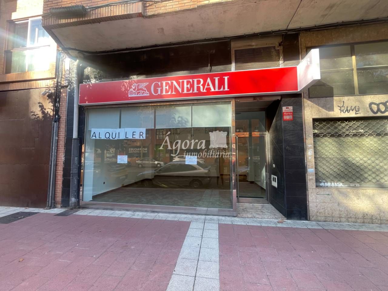 Local de alquiler en Juan Carlos I, 57, Delicias