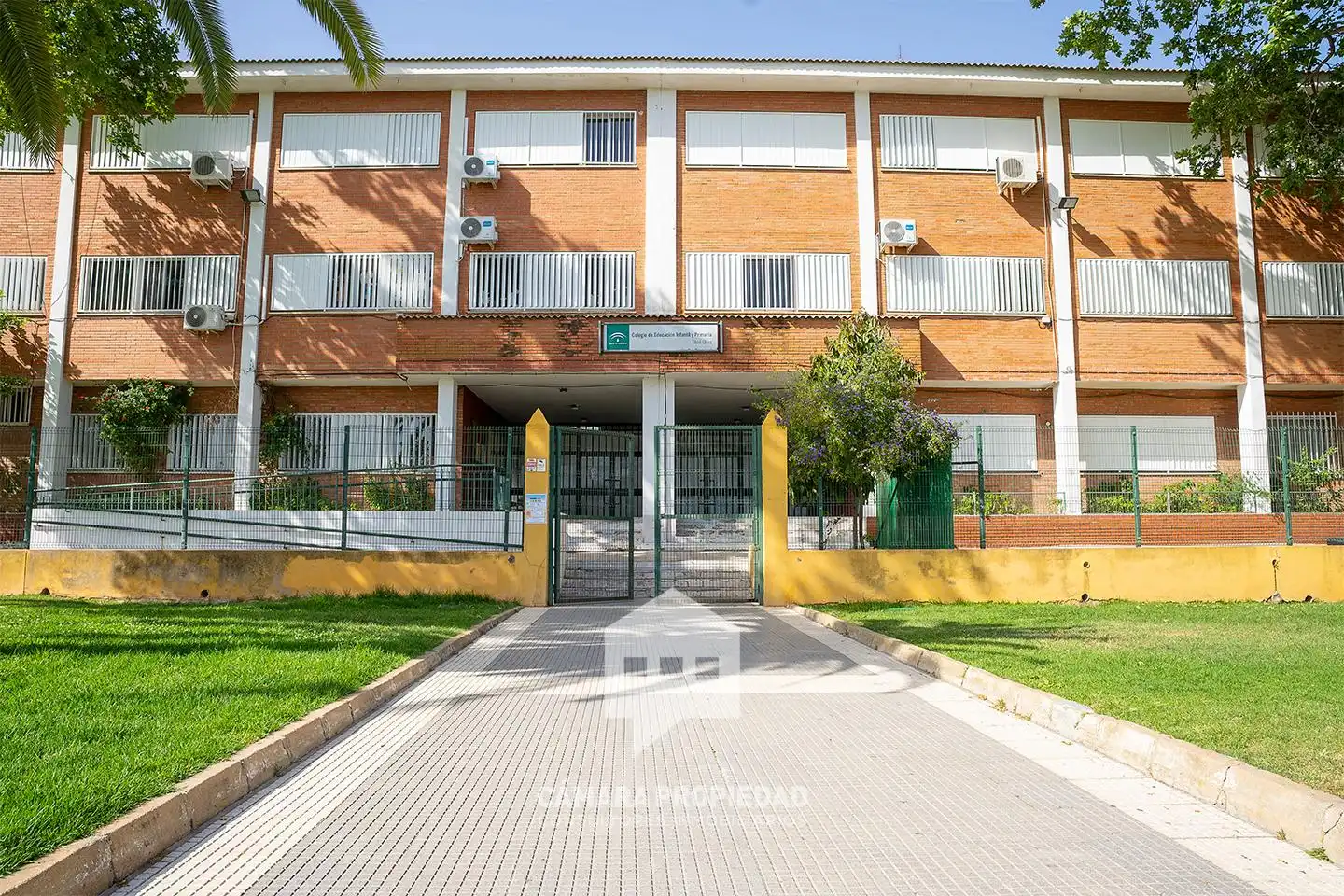 Außenansicht von Wohnung zum Verkauf in Huelva mit Terrasse