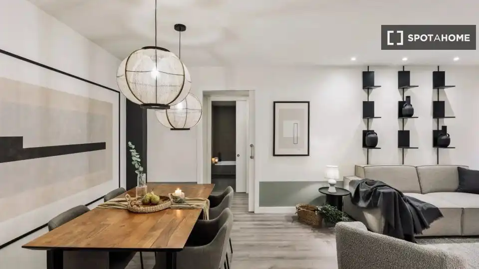 Dining room of Flat for rent in  Barcelona Capital  with Air Conditioner, Heating and Furnished