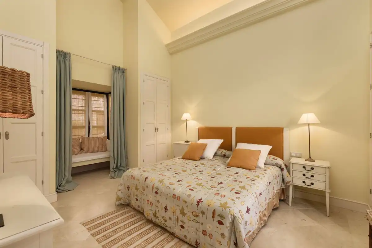 Chalet con piscina en venta en Milla de Oro, imagen 33