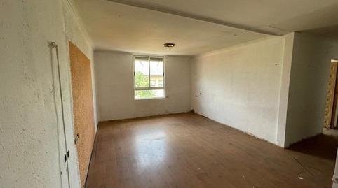 Foto 2 de Piso en venta en Calle Nicomedes Martin Mateo, Flores de Sil - La Placa, Ponferrada