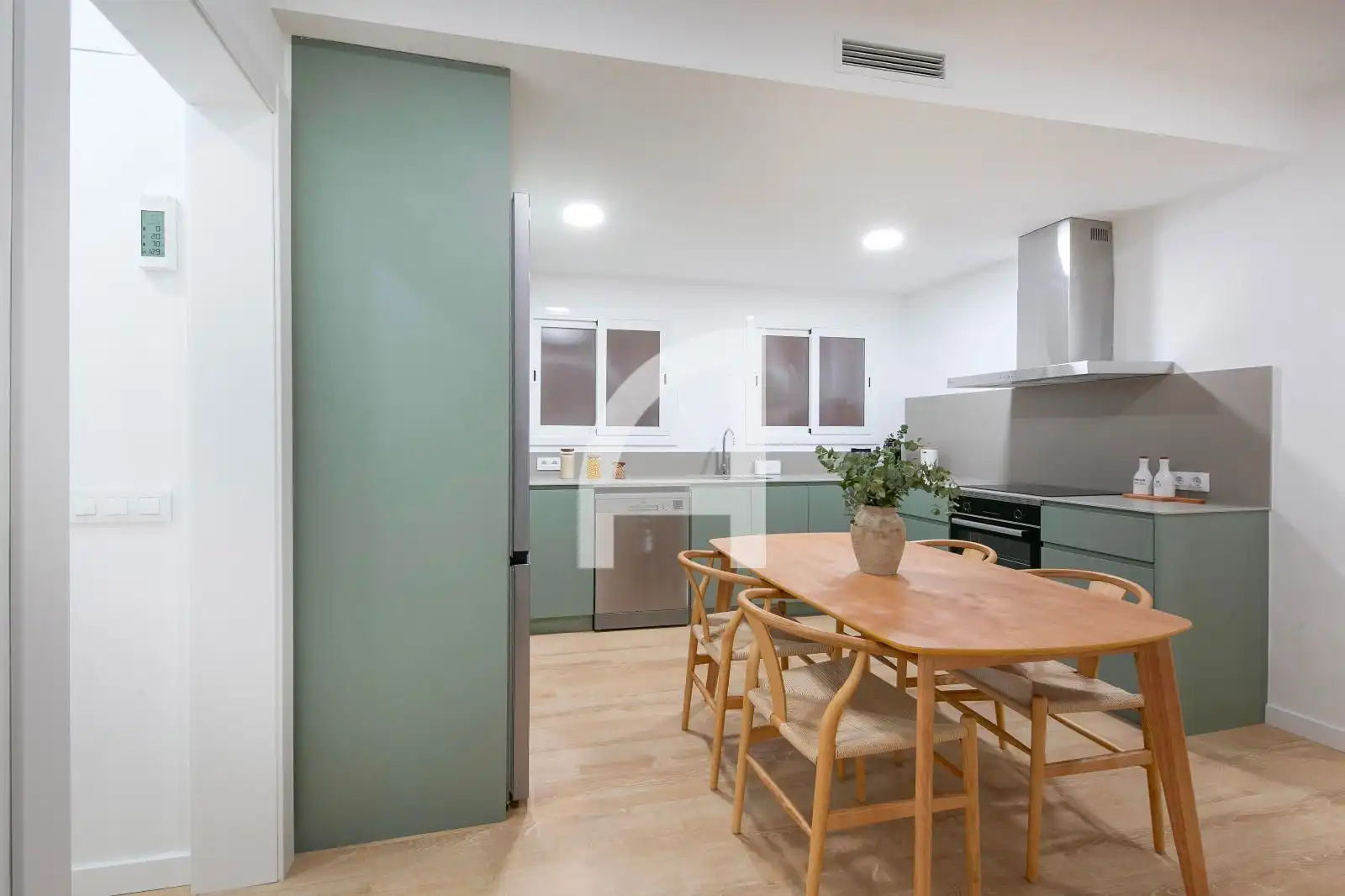 Küche von Wohnung zum Verkauf in Barcelona mit Klimaanlage, Heizung und Parkett