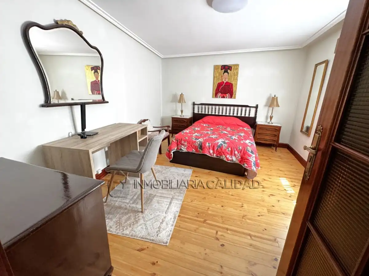 Bedroom of Flat for rent in Burgos  with Heating and Furnished