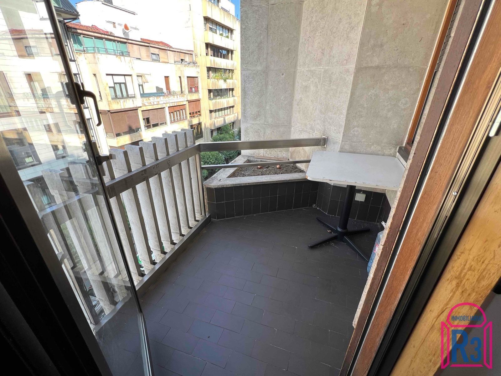 Terrassa de Pis en venda en León Capital  amb Calefacció, Terrassa i Traster