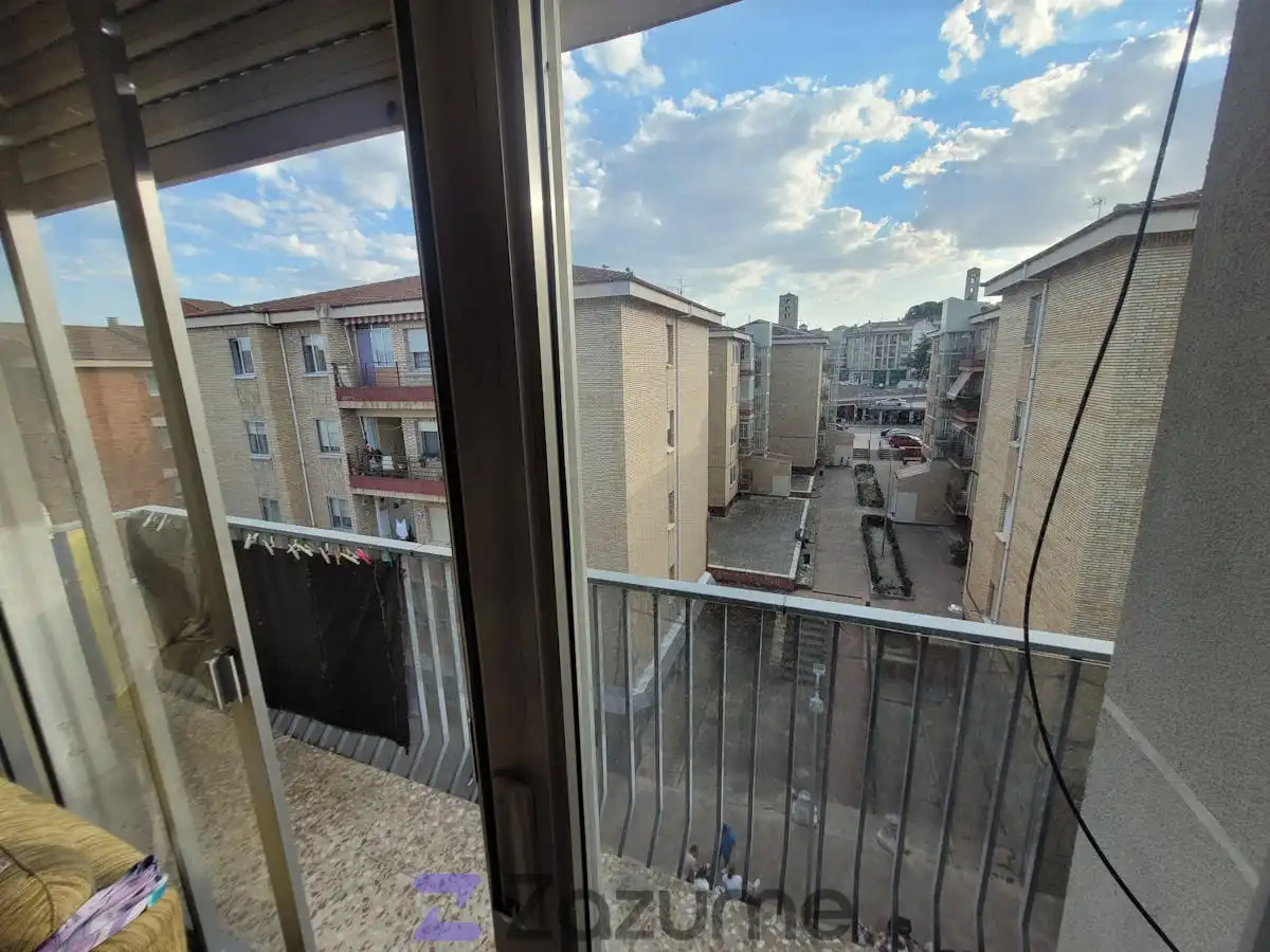 Terraza de Piso de alquiler en Cuéllar con Calefacción, Parquet y Terraza