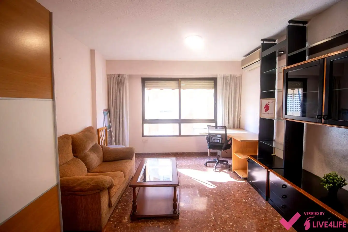 Living room of Flat for share in Valencia  with Air Conditioner and Furnished