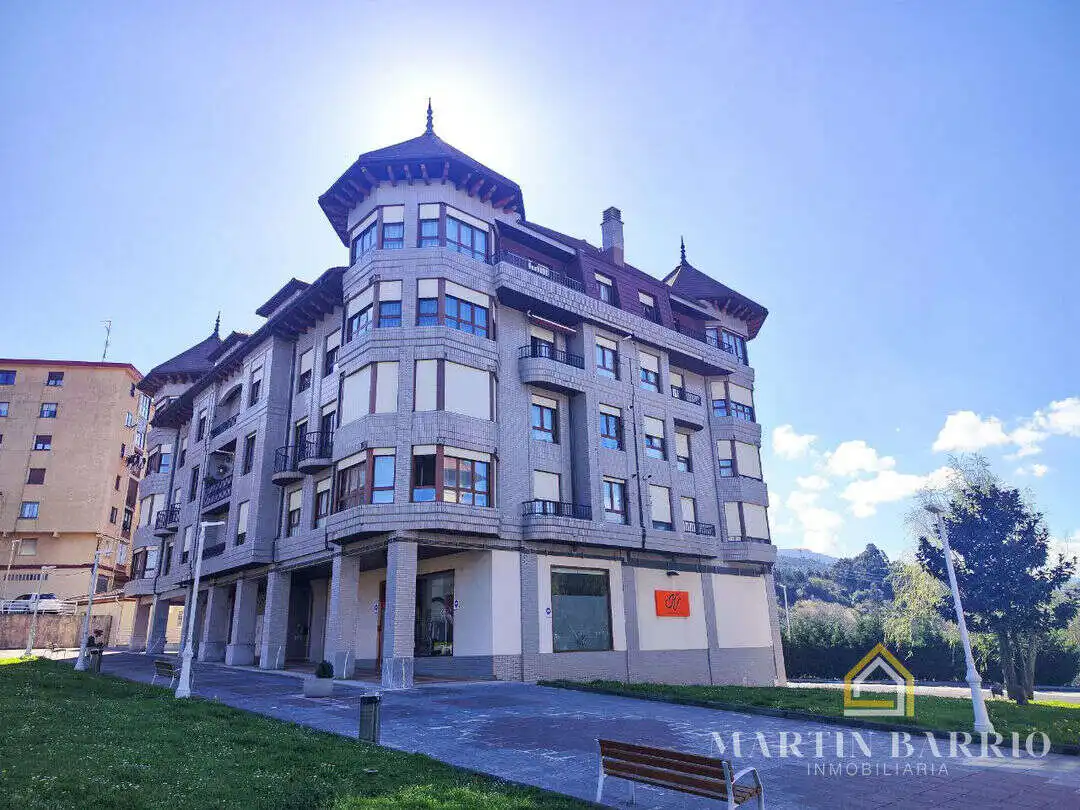Außenansicht von Wohnung zum Verkauf in Muskiz mit Heizung, Privatgarten und Terrasse