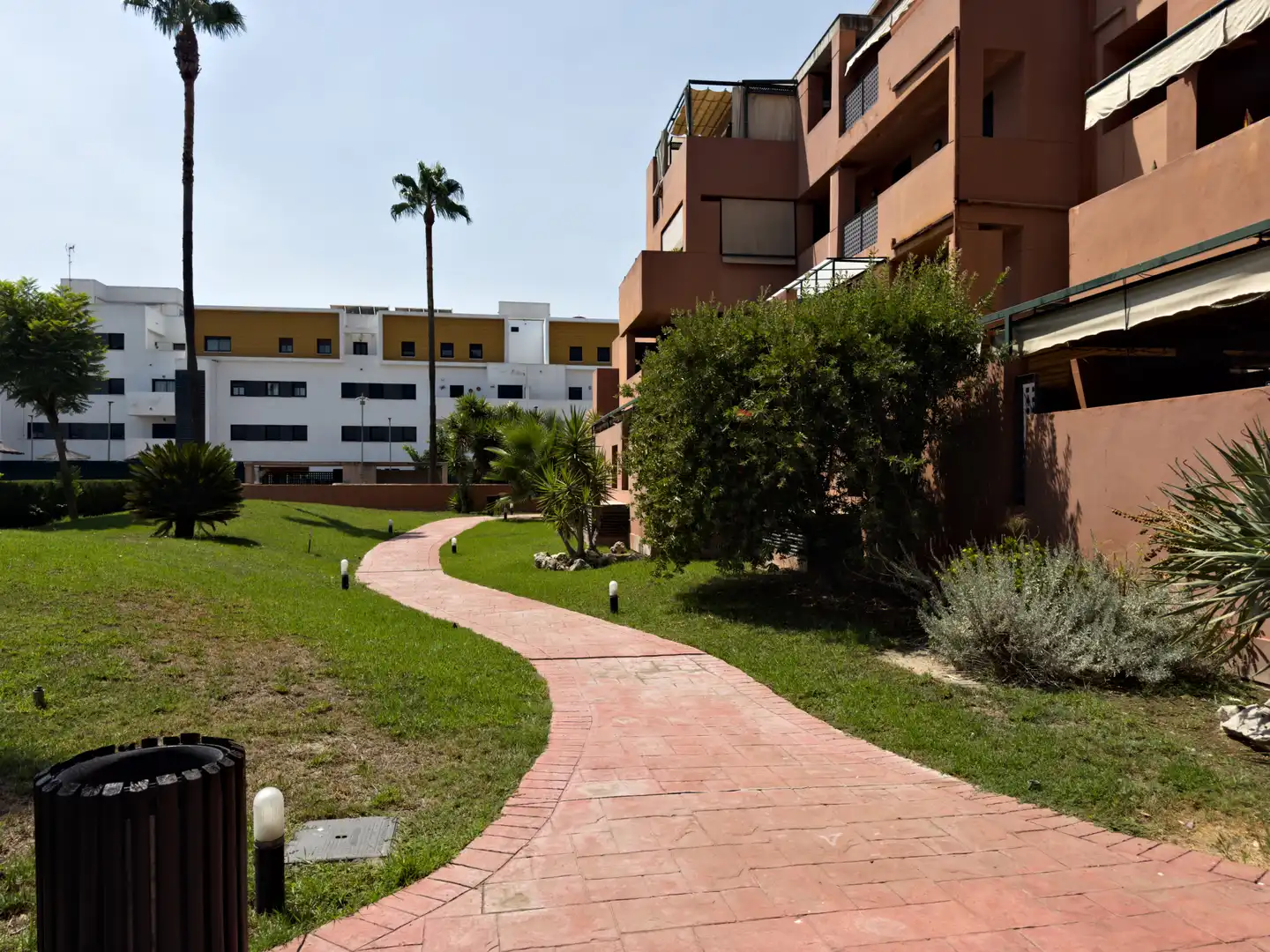 Vista exterior de Ático en venta en San Juan de Aznalfarache con Aire acondicionado, Calefacción y Terraza