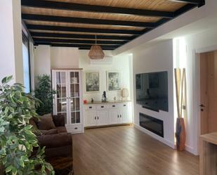 Living room of Flat for sale in Sant Boi de Llobregat  with Air Conditioner, Heating and Parquet flooring