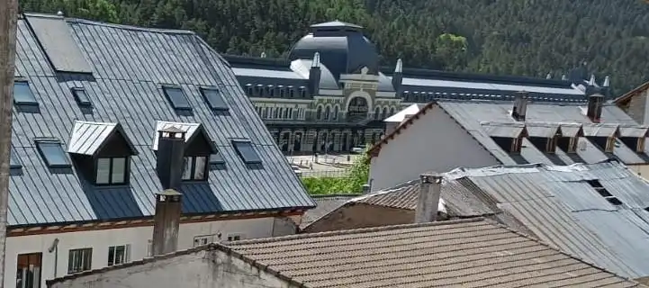 Vista exterior de Dúplex en venda en Canfranc