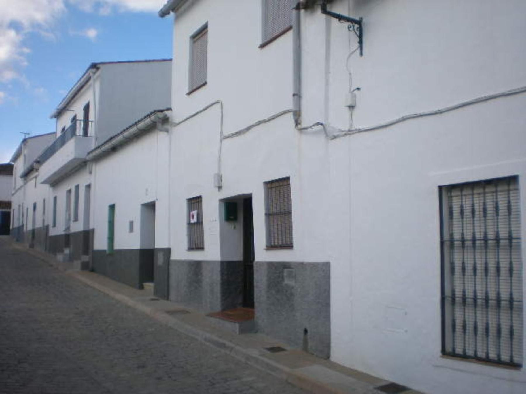 Exterior view of Single-family semi-detached for sale in Higuera de la Sierra