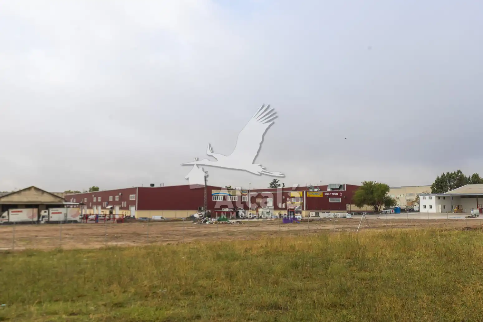 Exterior view of Industrial buildings for sale in Daganzo de Arriba, Madrid
