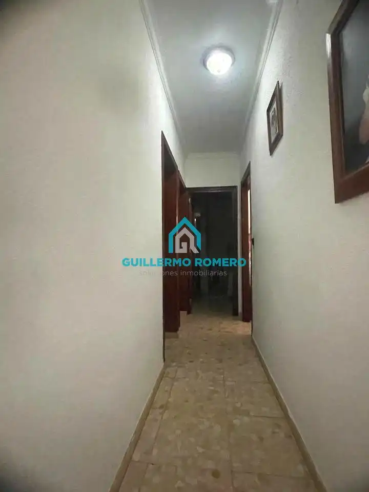Wohnung zum Verkauf in La Puebla del Río mit Klimaanlage und Terrasse