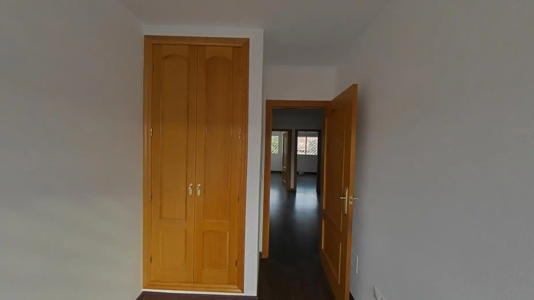 Einfamilien-Reihenhaus zum Verkauf in C/ L´Isle D´Abeau, Parque Lo Torrent